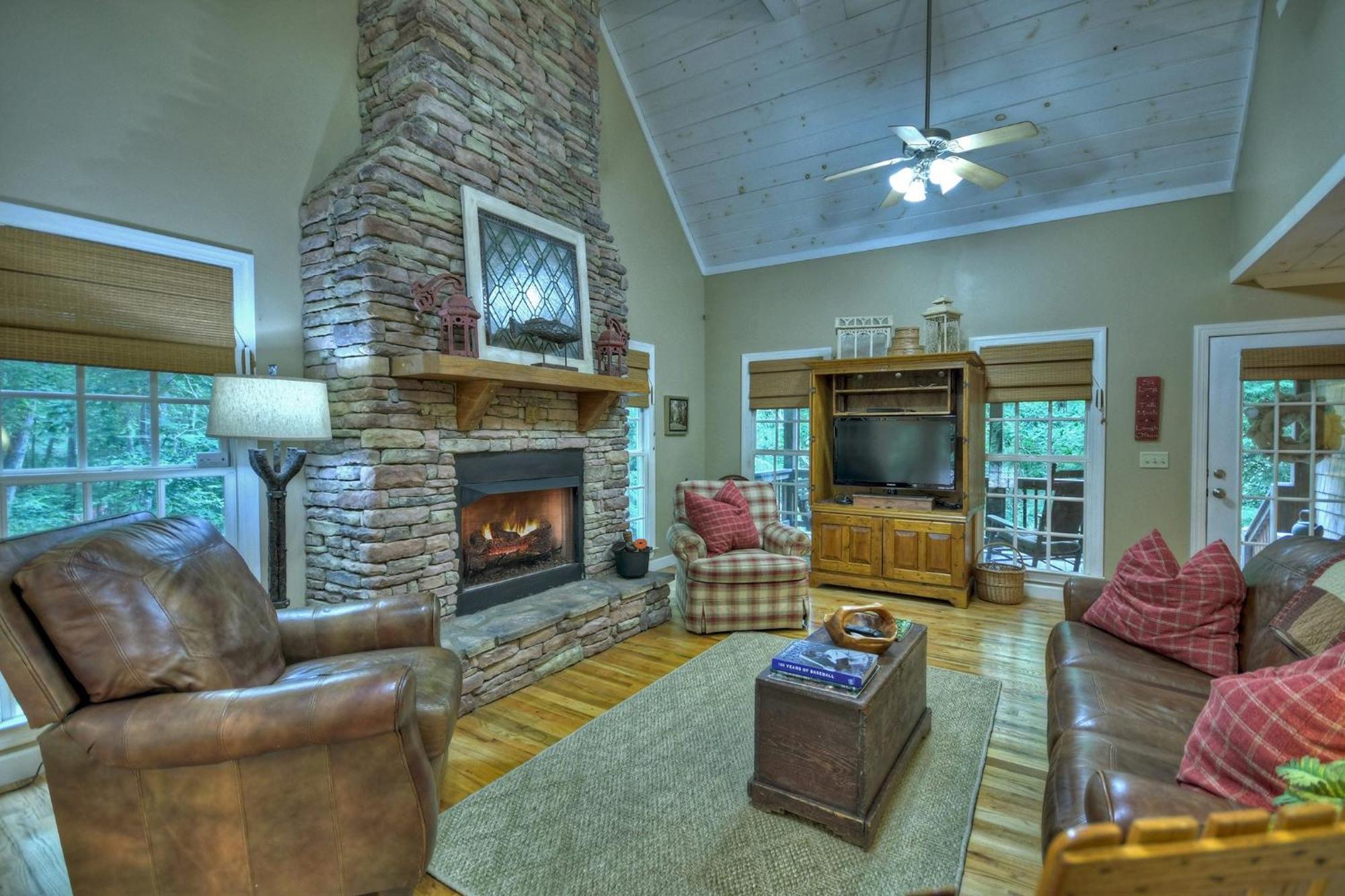 Southern Living Cottage Cozy Up By The Fire Relax On The Porch And Enjoy Peaceful Surroundings ブルーリッジ山脈 エクステリア 写真