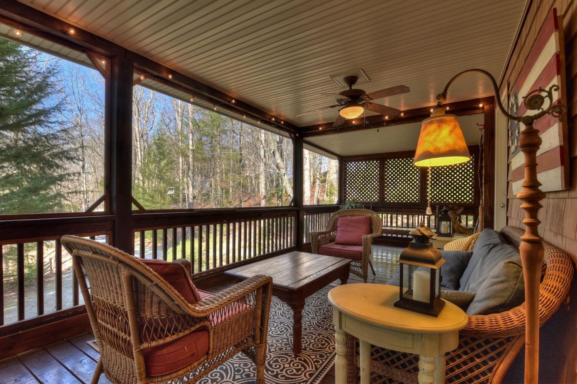 Southern Living Cottage Cozy Up By The Fire Relax On The Porch And Enjoy Peaceful Surroundings ブルーリッジ山脈 エクステリア 写真