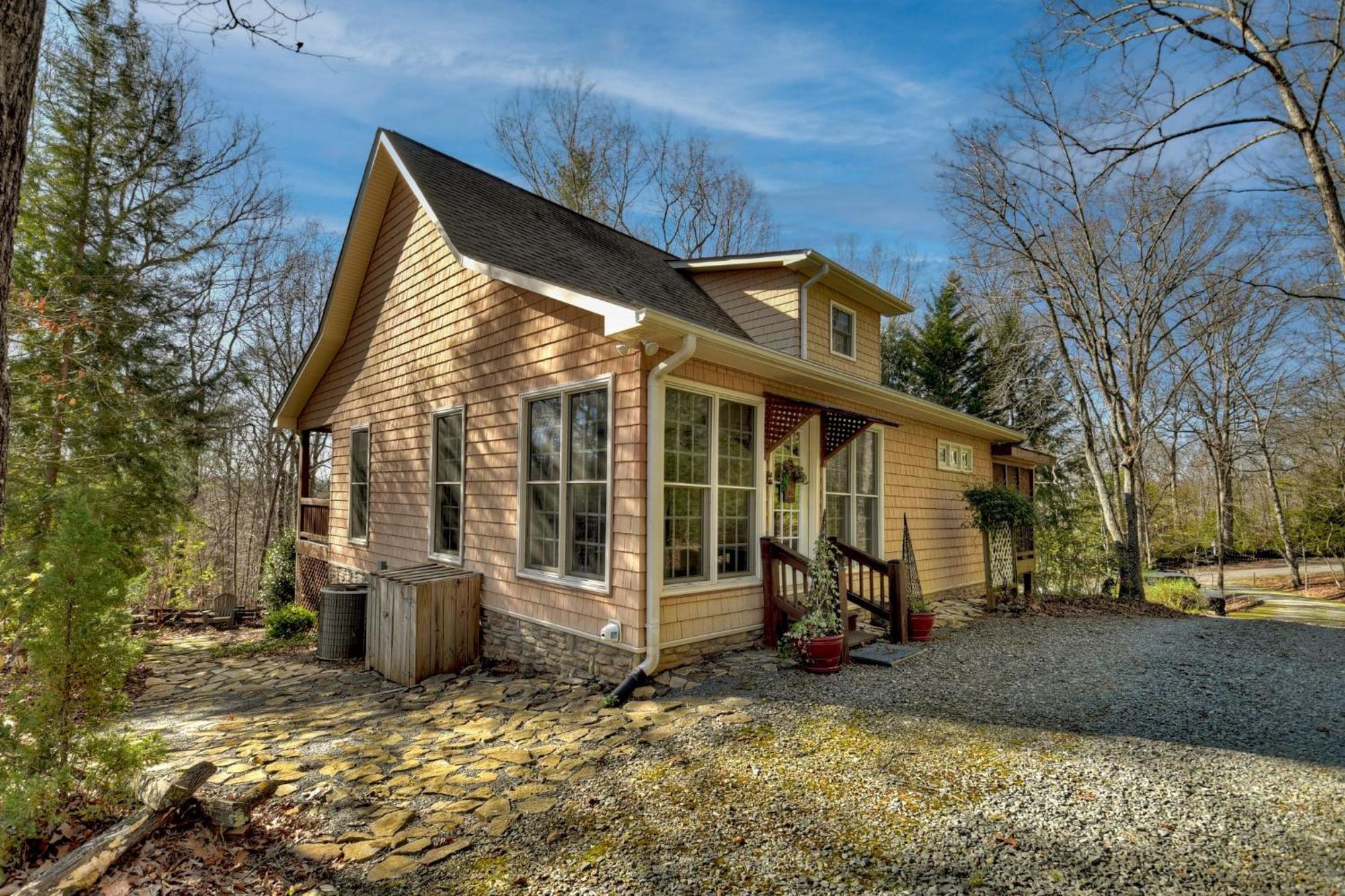 Southern Living Cottage Cozy Up By The Fire Relax On The Porch And Enjoy Peaceful Surroundings ブルーリッジ山脈 エクステリア 写真