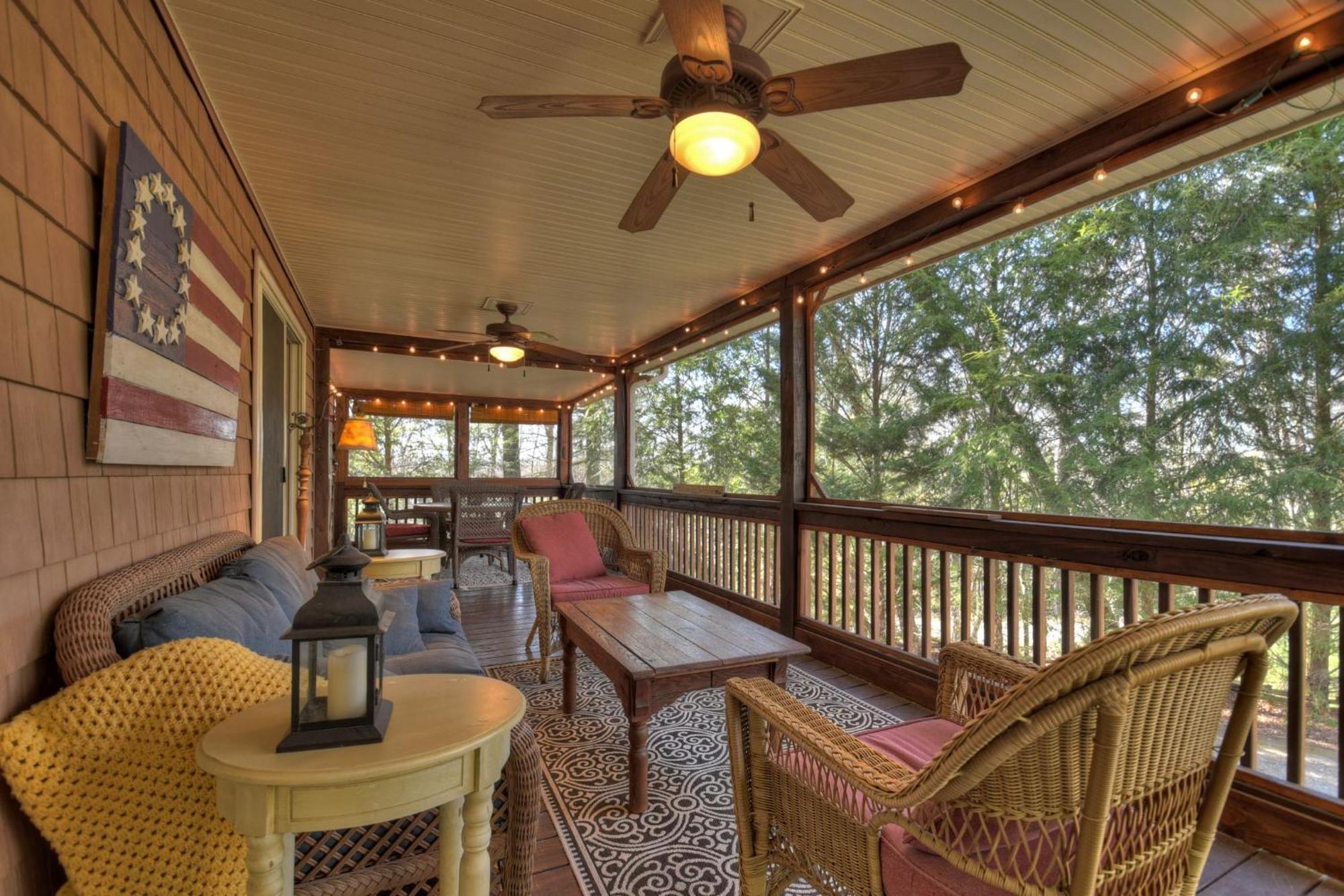 Southern Living Cottage Cozy Up By The Fire Relax On The Porch And Enjoy Peaceful Surroundings ブルーリッジ山脈 エクステリア 写真